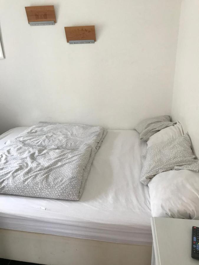 Kerti Franciaagyas Apartman 베크 외부 사진