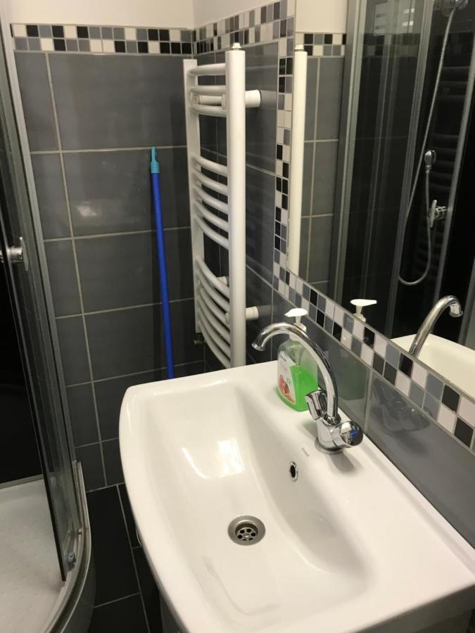 Kerti Franciaagyas Apartman 베크 외부 사진